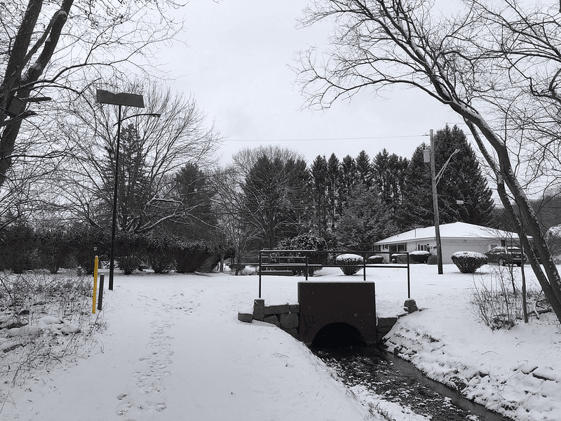 solar park light in syracuse new york - Solar street lights remaining operational in snowy and cold winter conditions.