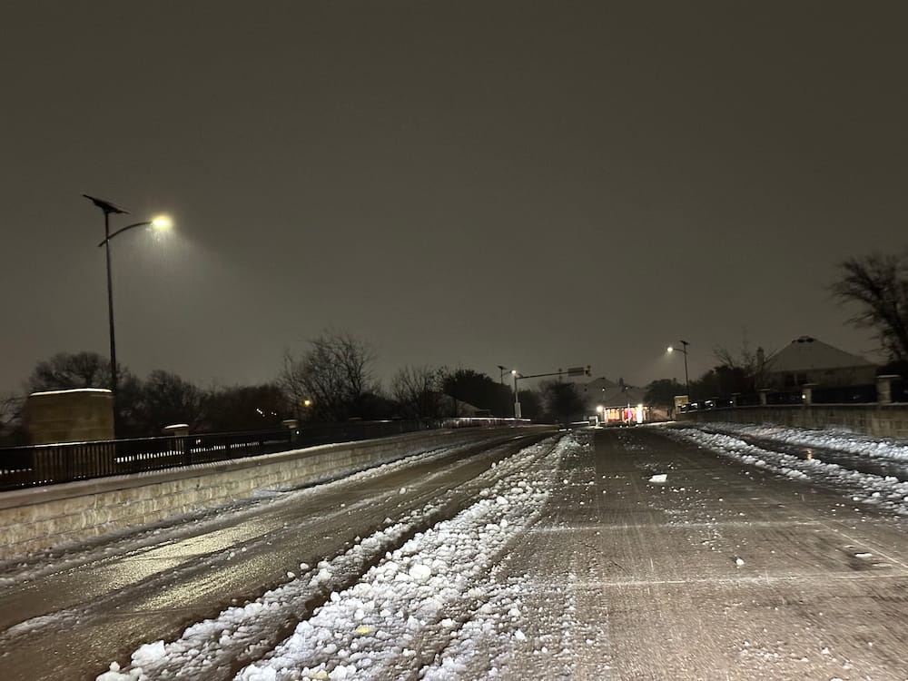 commercial solar street light in operation below freezing temps
