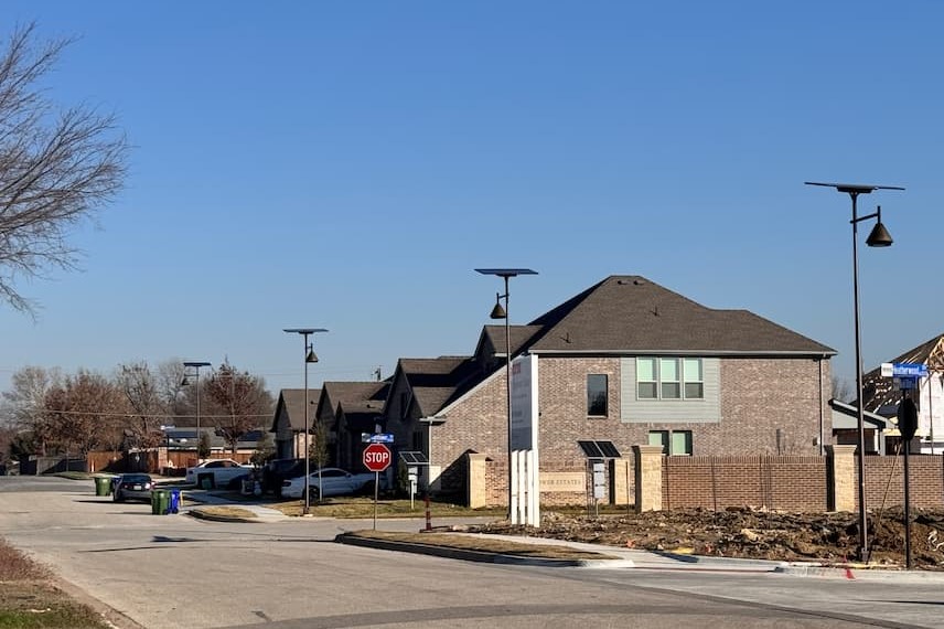 Vandal-proof solar streetlights designed for municipalities