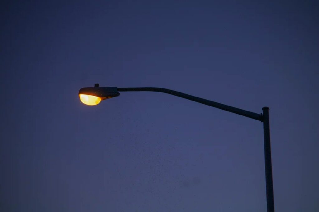 orange halogen street light