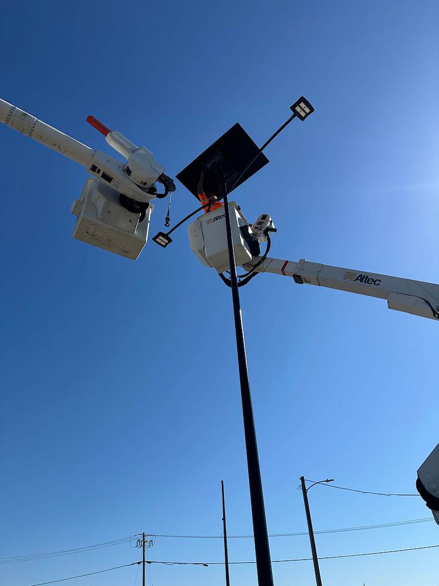 augusta-georgia-solar-streetlight-installation