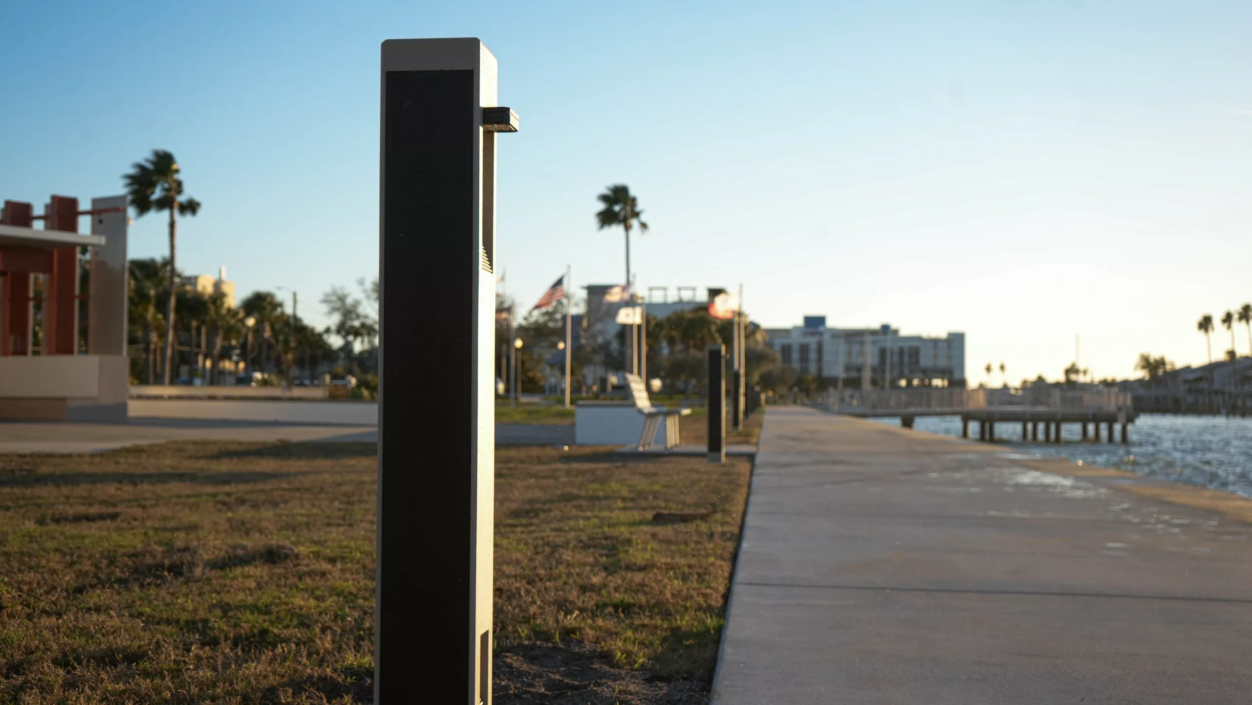 nowatt-brut-solar-bollard-patriot-park-madeira-beach.jpg NOWATT BRUT solar bollard installed along the Patriot Park Seawall pedestrian pathway in Madeira Beach, Florida.